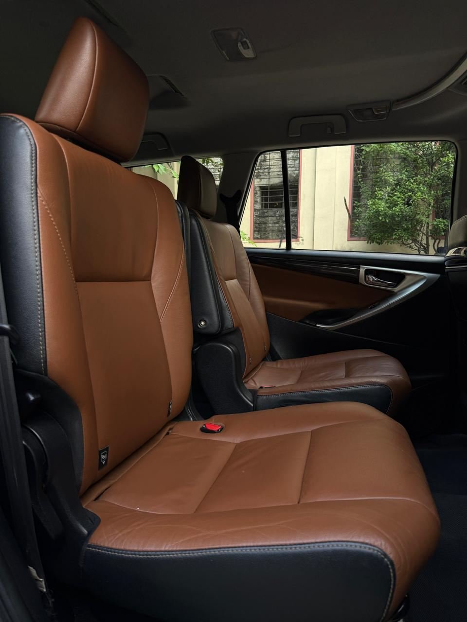 Toyota Innova Crysta 2.8 ZX - Image 6
